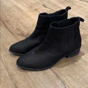 Steve Madden Black Suede Booties